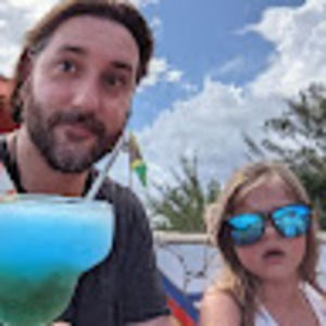 Meet your Posher, Aaron